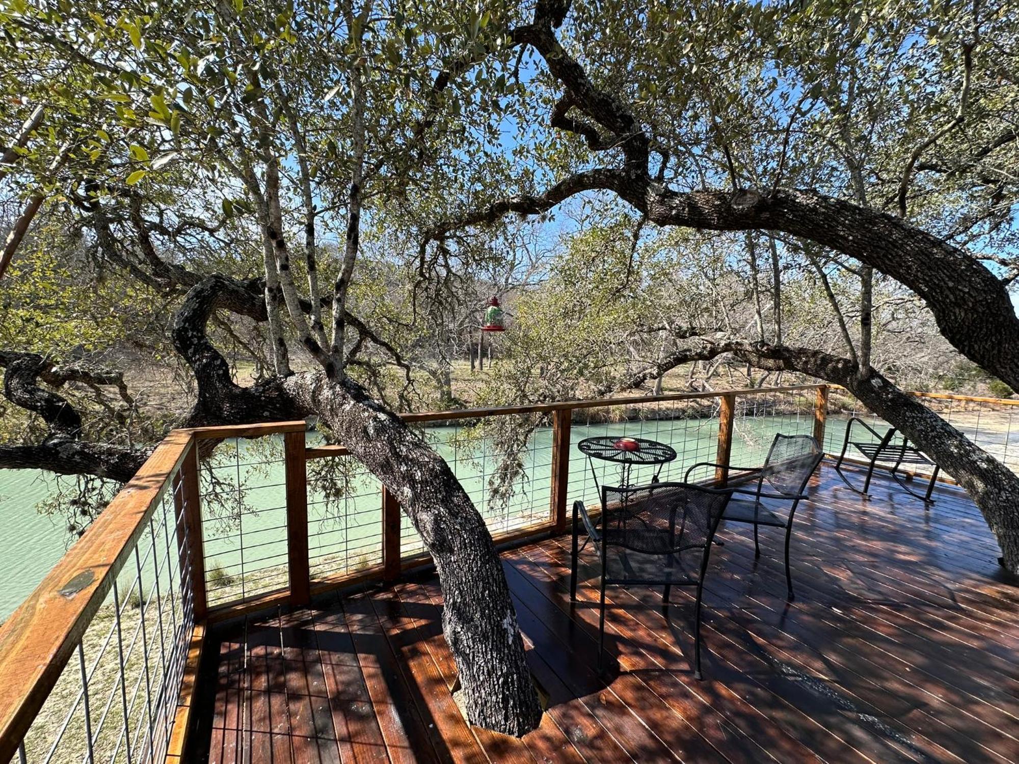 Bandera Stronghold Retreat Exterior photo